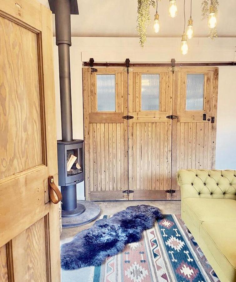 Luxury Barn With Hot Tub, Spa Treatments, Private Dining Little Budworth Exterior photo