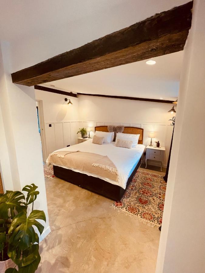 Luxury Barn With Hot Tub, Spa Treatments, Private Dining Little Budworth Exterior photo